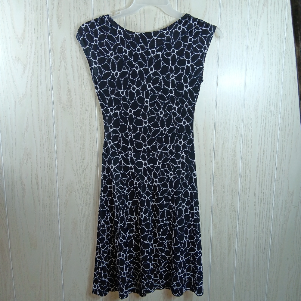 Enfocus Studio Black and White Floral Dress Size 4 Madi Sleeveless business - Picture 6 of 10